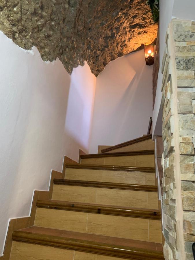 Гостевой дом Casa Cueva "Las Calcetas" Setenil De Las Bodegas Экстерьер фото